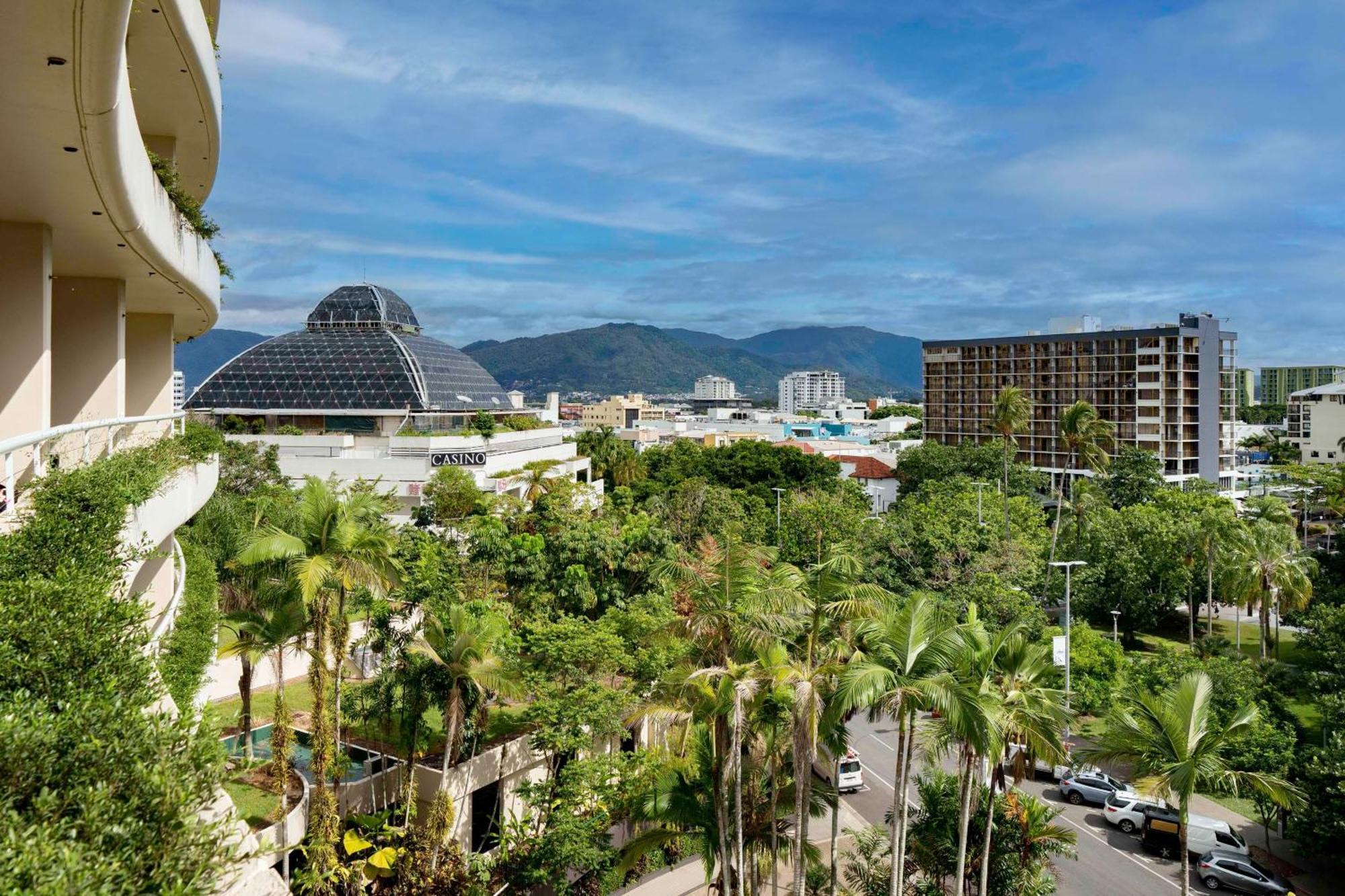 Hotel Hilton Cairns Exterior foto